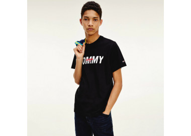 Tommy Jeans pánské černé tričko Layred grafic tee