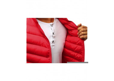 červená prošívaná vesta na zip