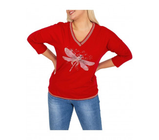 červené tričko s třpytivou aplikací vážky