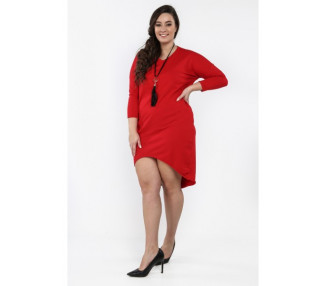Minimalistické šaty s originálním přívěskem, červené
